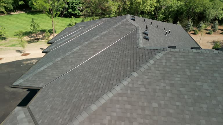Fast & Reliable Emergency Roof Repairs in Huntington Woods, MI